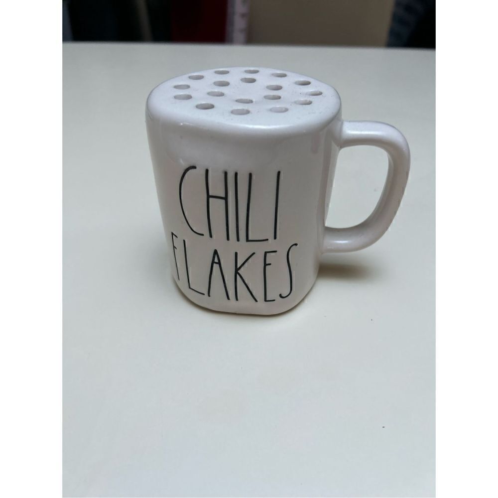 Rae Dunn Chili Flakes Shaker